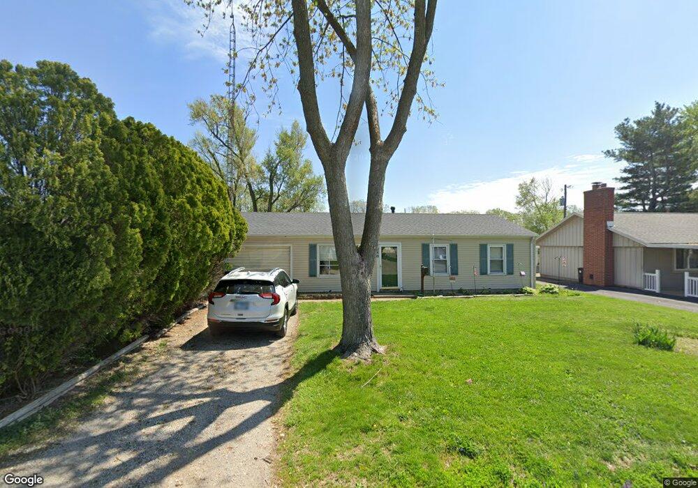 140 Carter Ln, Lincoln, IL 62656 - photo 1