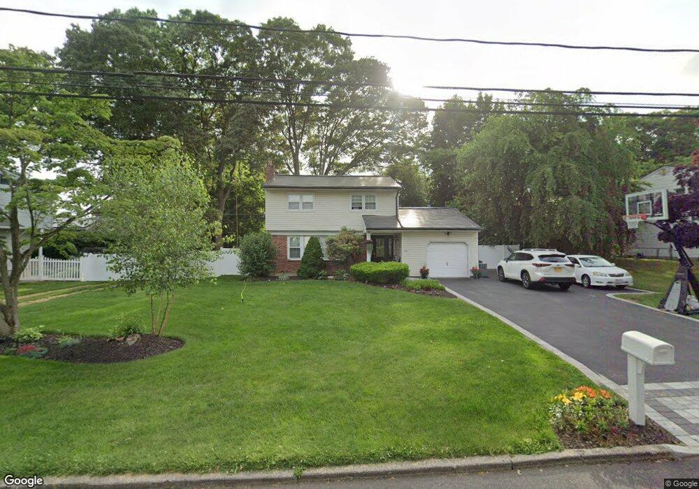 22 Don Ln, Hauppauge, NY 11788 - photo 1