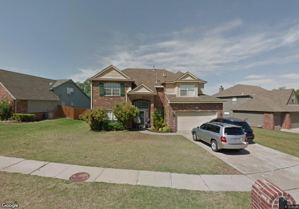 320 N Hemlock Ave, Broken Arrow, OK 74012 - photo 1