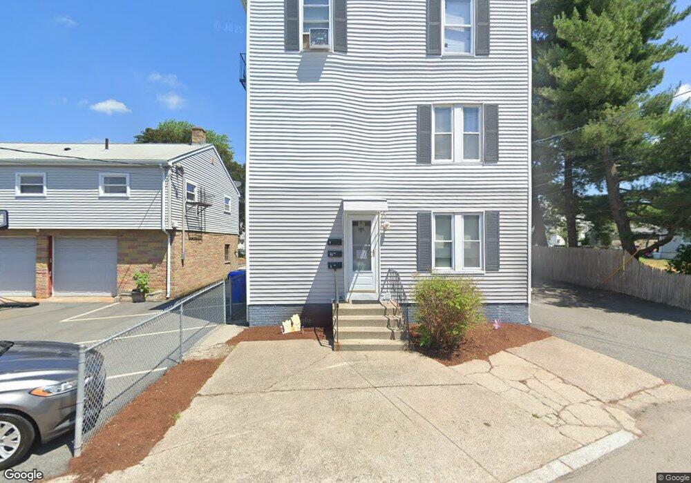 302 Kenyon Ave, Pawtucket, RI 02861 - photo 1