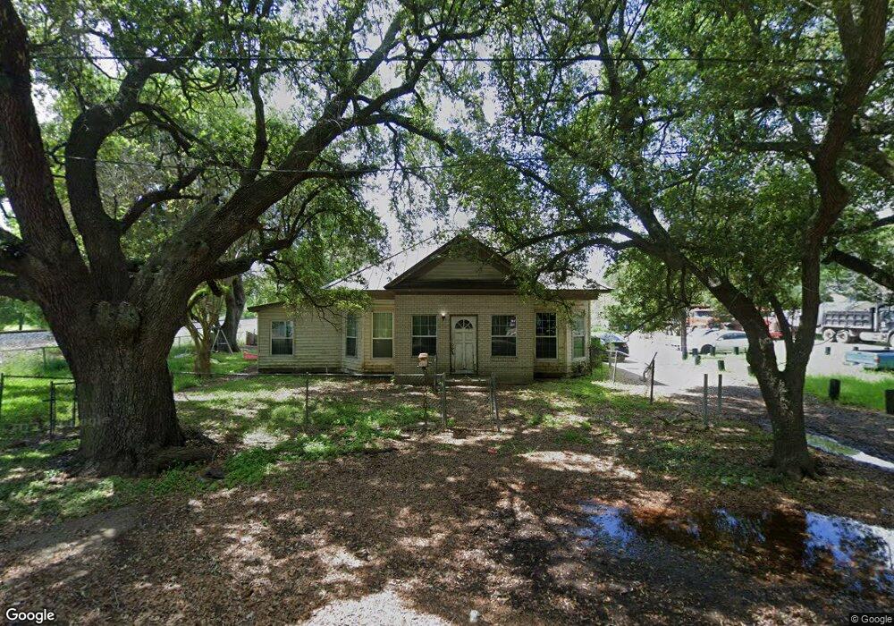 2520 Cottonwood Ave, Bay City, TX 77414 - photo 1