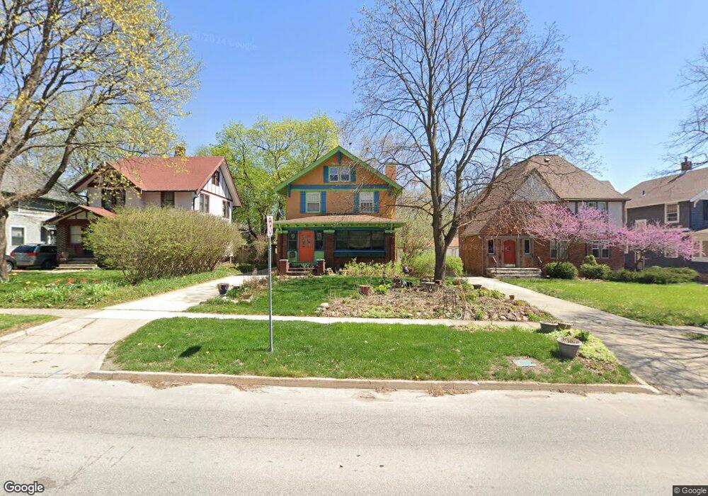 1227 42nd St, Des Moines, IA 50311 - photo 1
