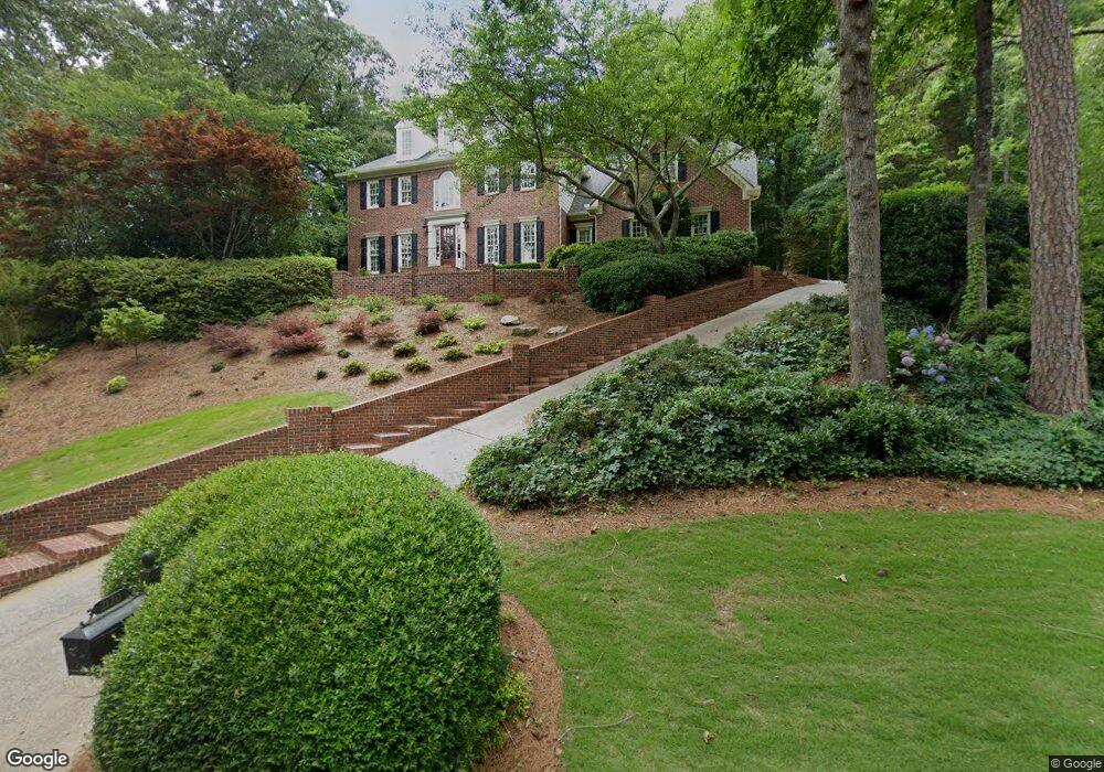 2120 Azalea Dr, Roswell, GA 30075 - photo 1