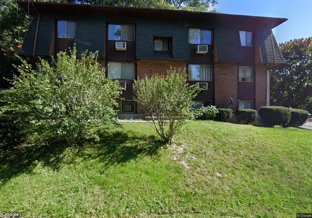 4 Oldham Ave unit 2L, Waterbury, CT 06705 - photo 1