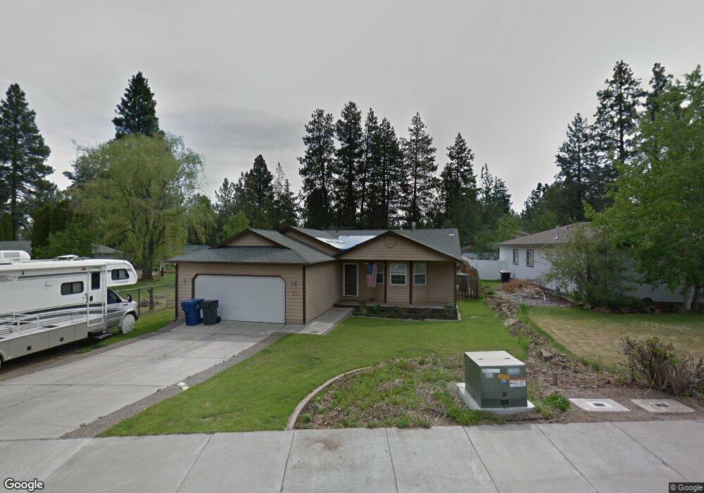 1176 SW Chamberlain St, Bend, OR 97702 - photo 1