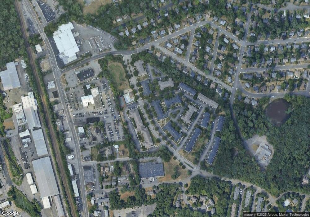 1076 Coventry Way unit 3E, Mahwah, NJ 07430 - photo 1