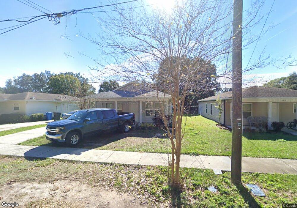 8425 Radio Ln, Tampa, FL 33619 - photo 1