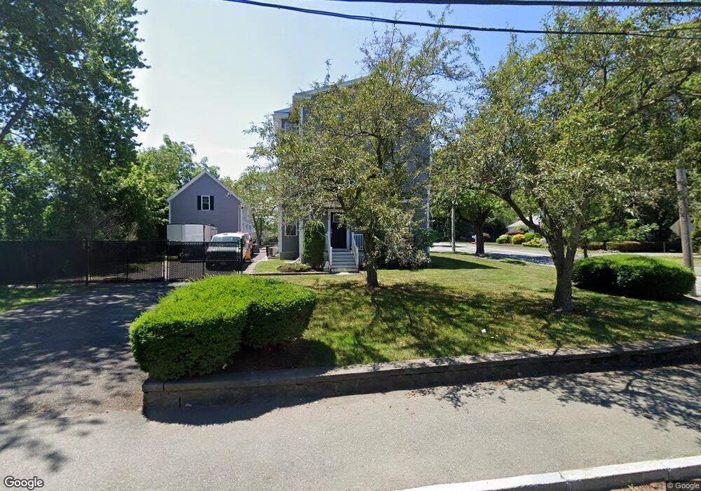 435 Walnut St unit 2, Saugus, MA 01906 - photo 1