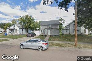 106 S Park St NE, Wagner, SD 57380