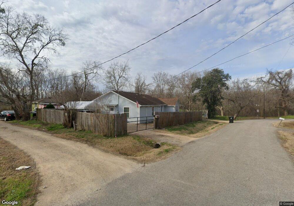 2304 Avenue A, Rosenberg, TX 77471 - photo 1