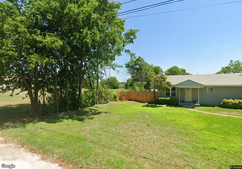 110 Lane Ave, Cleburne, TX 76033 - photo 1