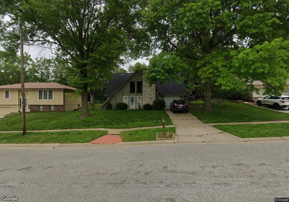 3624 SW 34th St, Topeka, KS 66614 - photo 1