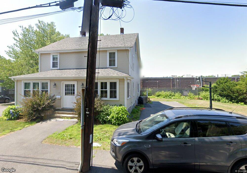 4 Pine Tree Rd, Wellesley, MA 02482 - photo 1