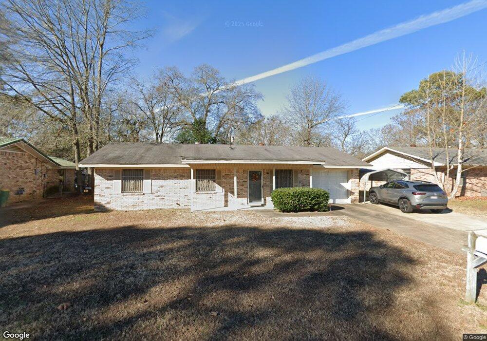1719 Waverly Dr, Texarkana, TX 75501 - photo 1