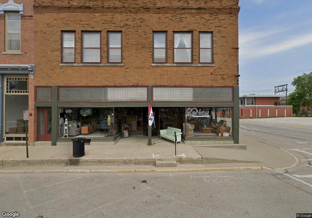 125 S Sangamon St, Lincoln, IL 62656 - photo 1