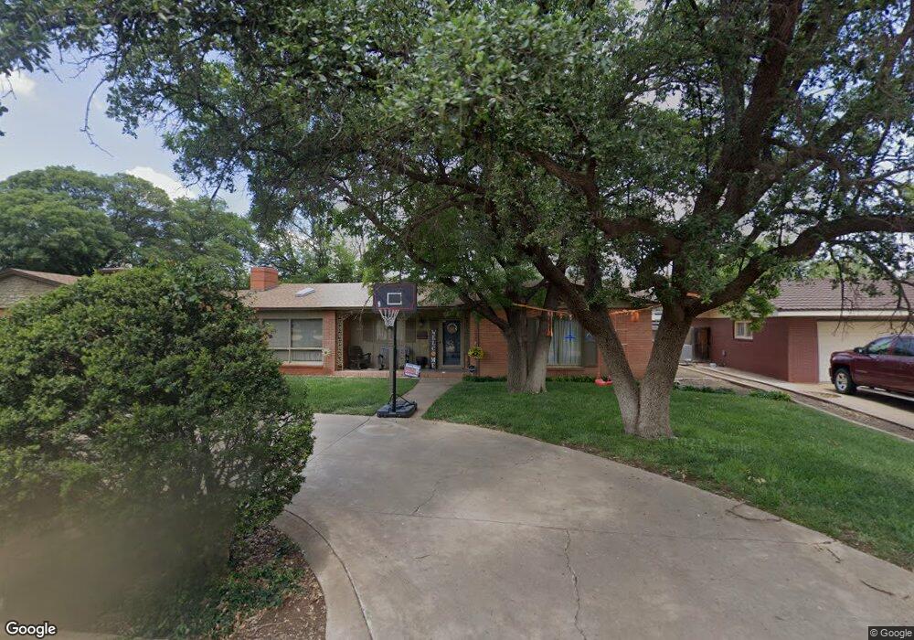 2410 W 12th St, Plainview, TX 79072 - photo 1