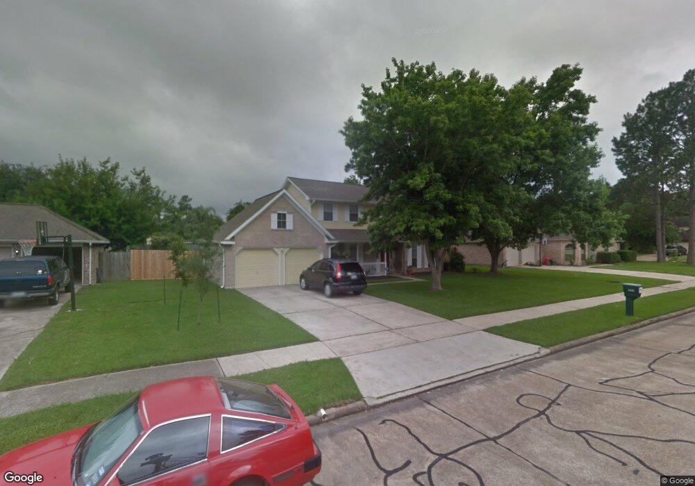 905 Essex Dr, Friendswood, TX 77546 - photo 1