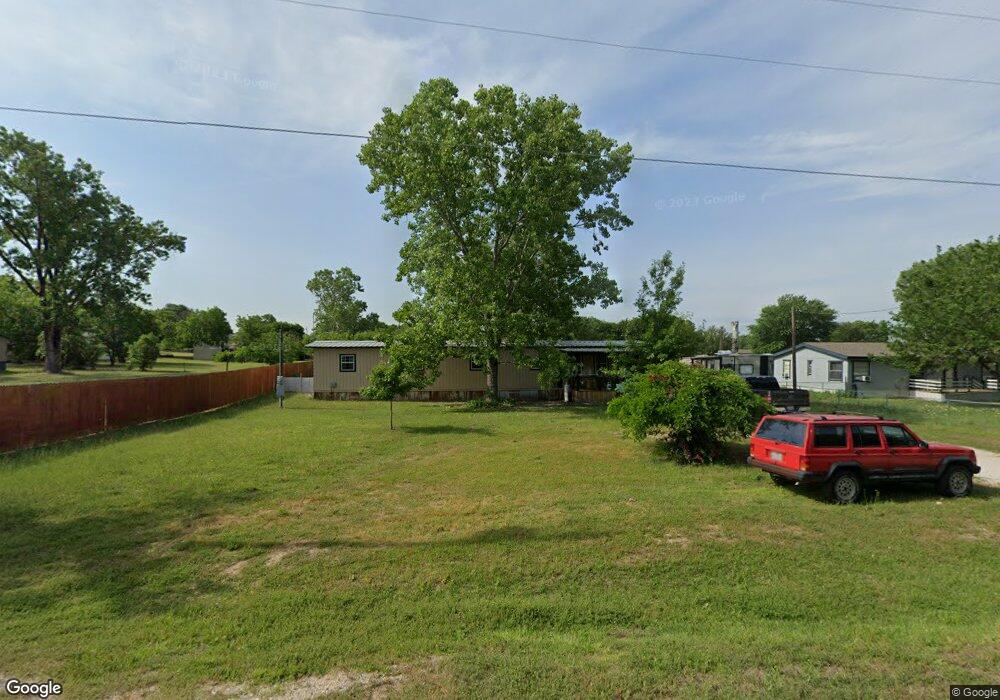 1060 Meadow Oaks St, Azle, TX 76020 - photo 1