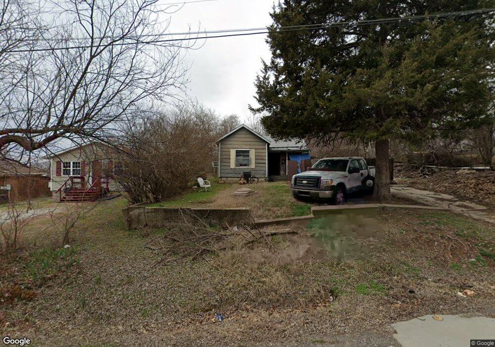 704 S Grove St, Sapulpa, OK 74066 - photo 1