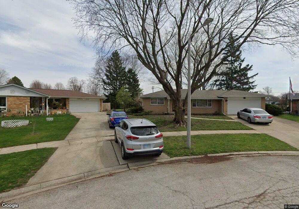 1870 Robert Ct, Aurora, IL 60506 - photo 1