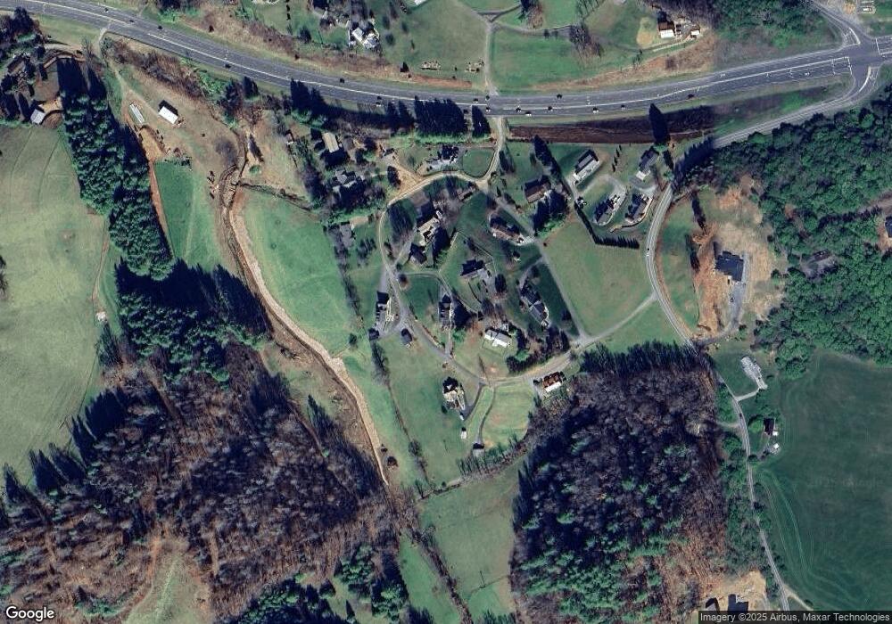 169 Dogwood Cir, Burnsville, NC 28714 - photo 1