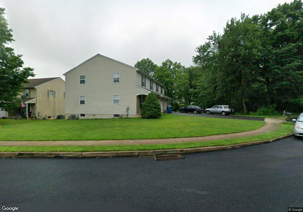 912 Pine Ct, Perkasie, PA 18944 - photo 1