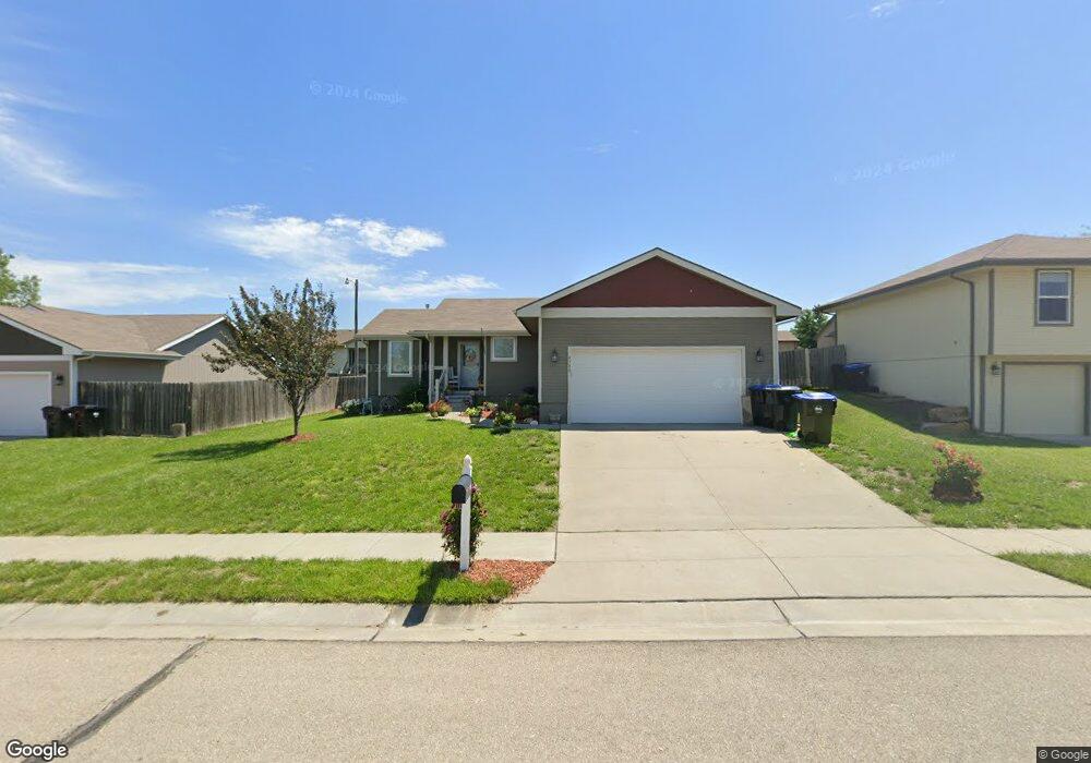 4300 SE Horseshoe Bend Dr, Topeka, KS 66609 - photo 1