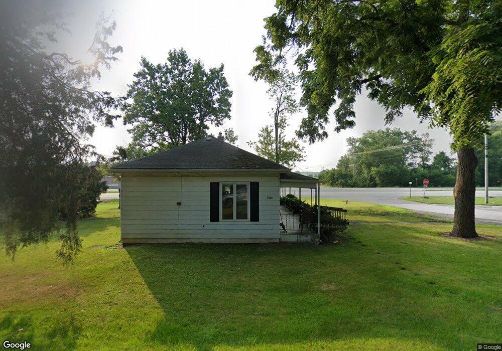 7527 N Roanoke Rd, Huntington, IN 46750 - photo 1