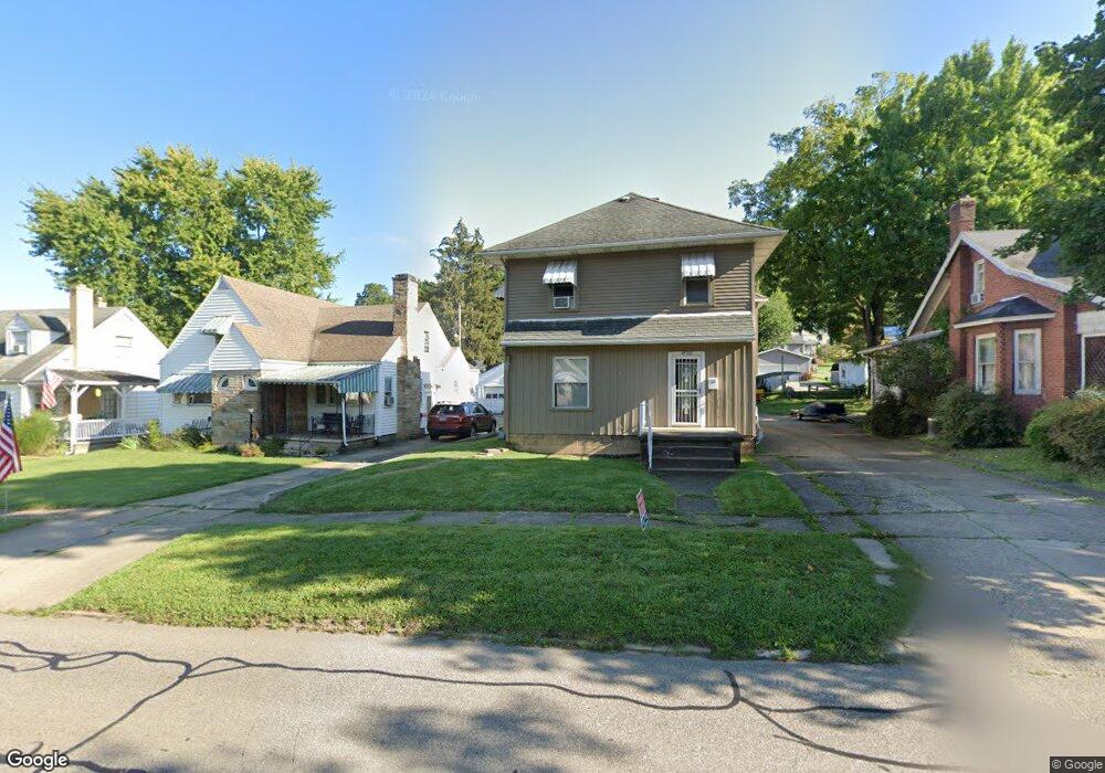 1720 Chestnut St, Coshocton, OH 43812 - photo 1