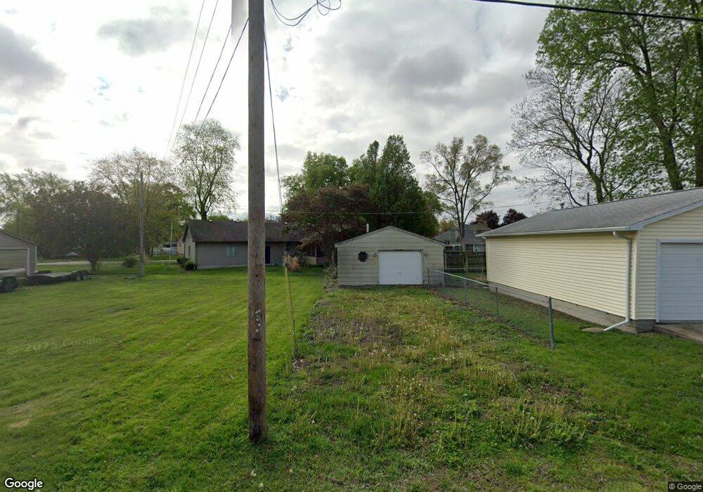 310 N Elliott St, Lincoln, IL 62656 - photo 1