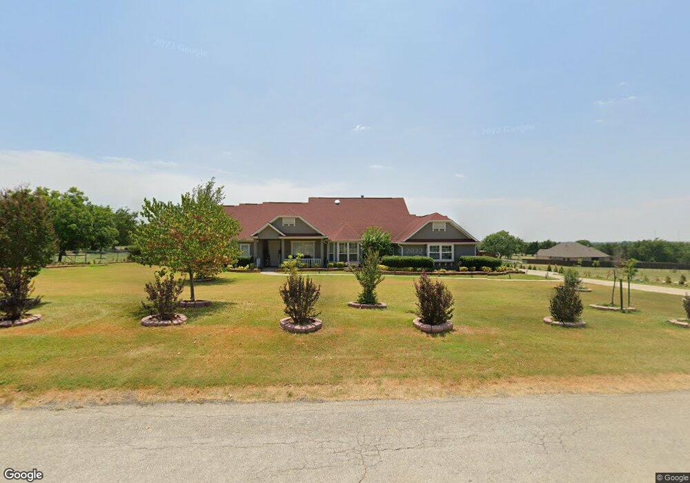 3106 Briarcliff Cir, Gainesville, TX 76240 - photo 1