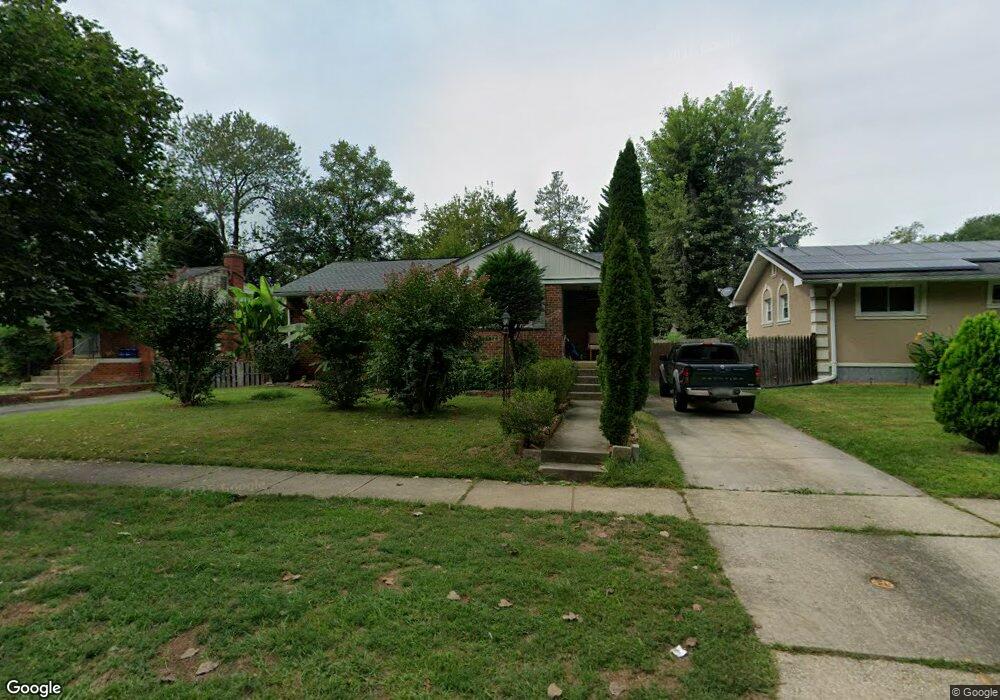 12610 Turkey Branch Pkwy, Rockville, MD 20853 - photo 1