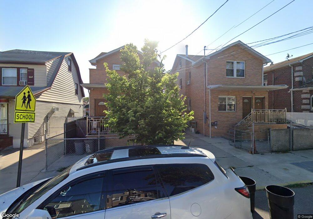 59-15 159th St unit 2F, Fresh Meadows, NY 11365 - photo 1