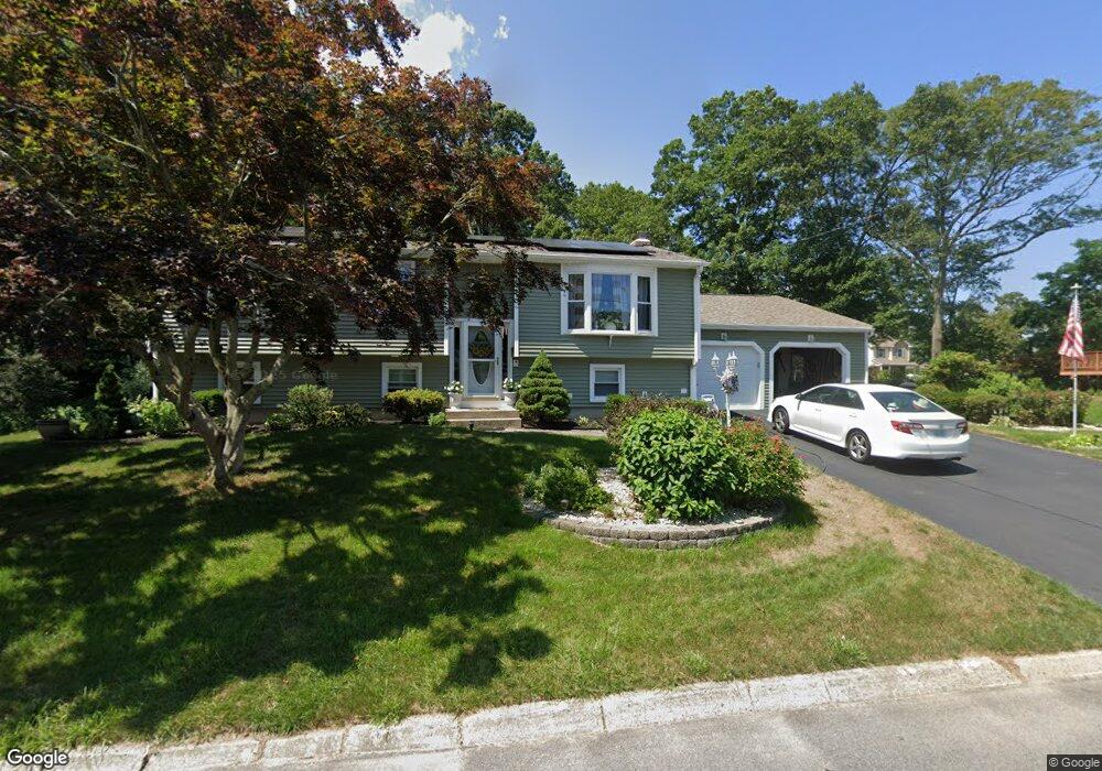31 Bunting Rd, Warwick, RI 02889 - photo 1