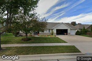 646 Roland St, Combined Locks, WI 54113
