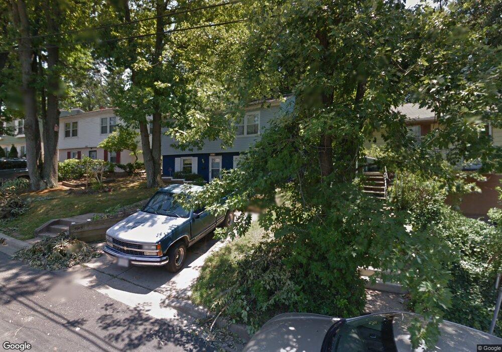 5915 Somerset Rd, Riverdale, MD 20737 - photo 1