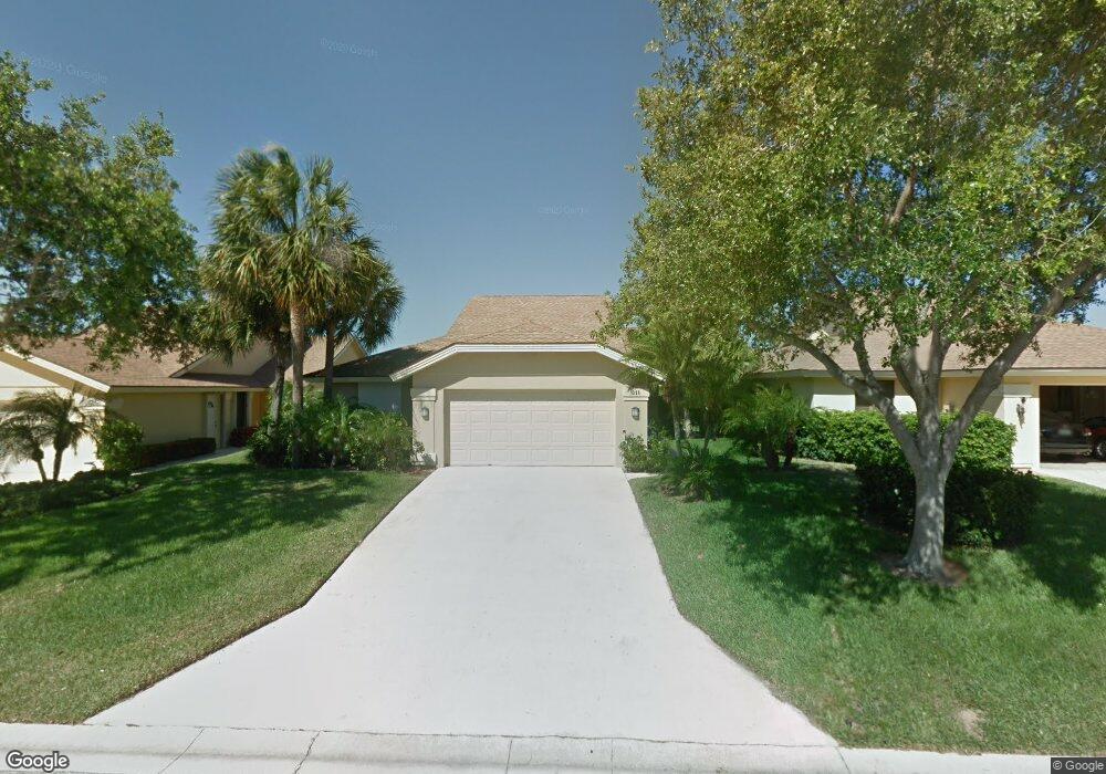 225 Ridge Rd, Jupiter, FL 33477 - photo 1