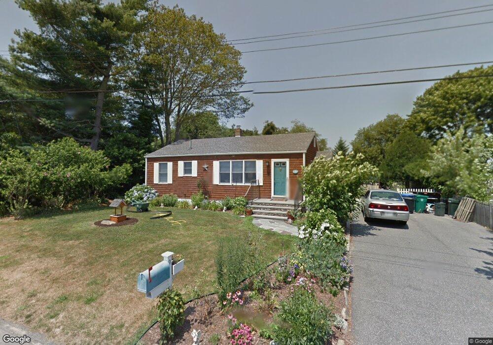9 Phillips Ave, Middletown, RI 02842 - photo 1