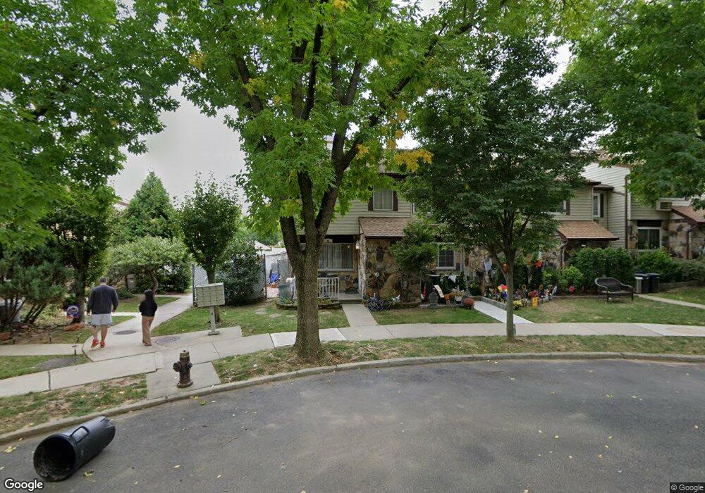 15 Fuller Ct, Staten Island, NY 10306 - photo 1