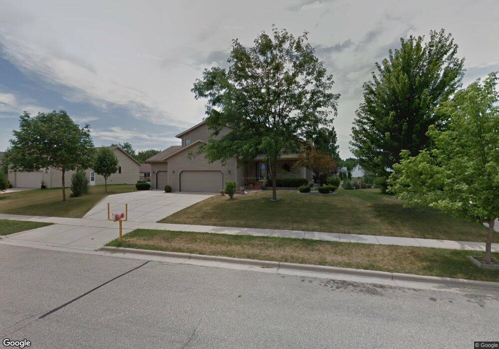 475 Cledell St, Oregon, WI 53575 - photo 1