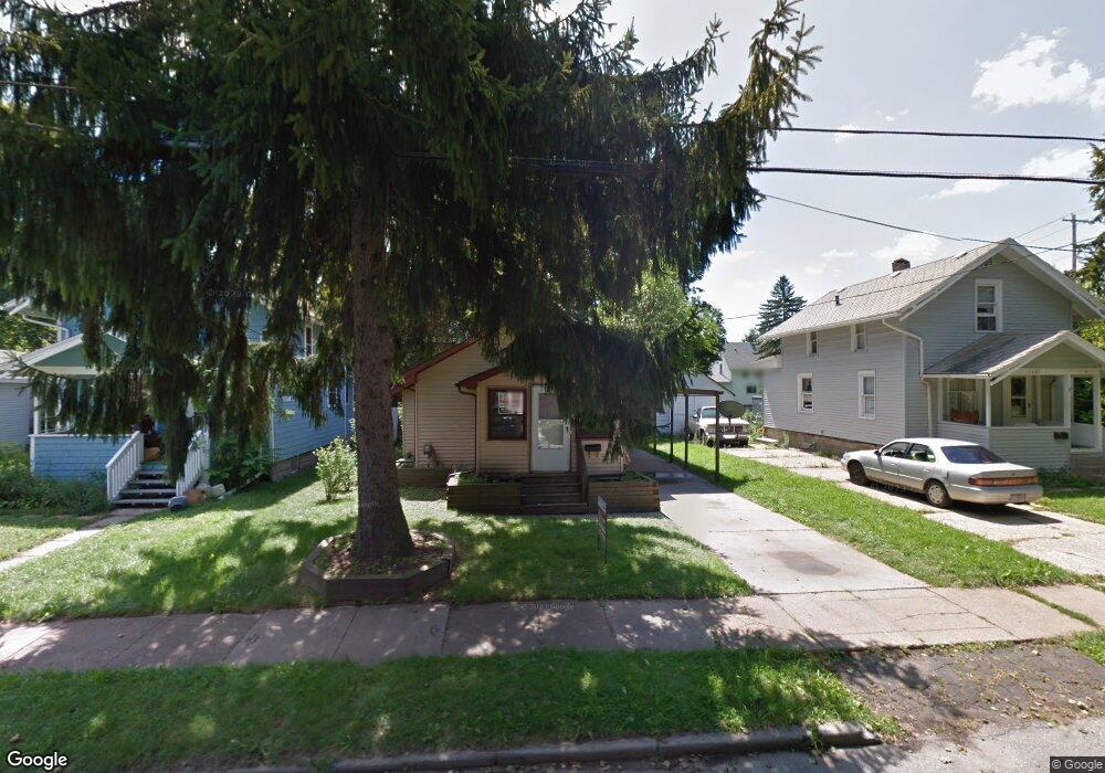 1527 Redwood St, Lansing, MI 48915 - photo 1