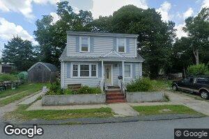 31 Boylston St, Acushnet, MA 02743