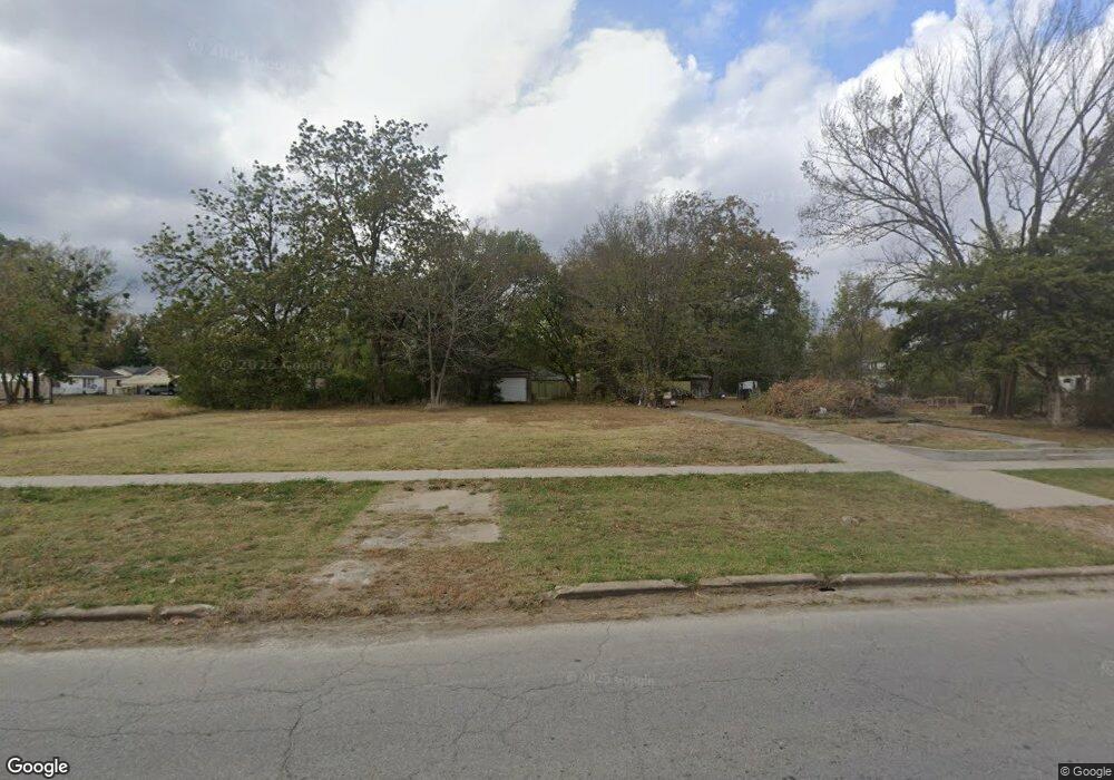 1302 N Okmulgee Ave, Okmulgee, OK 74447 - photo 1