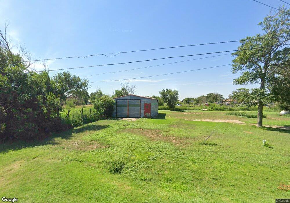 1206 E 26th St, Plainview, TX 79072 - photo 1