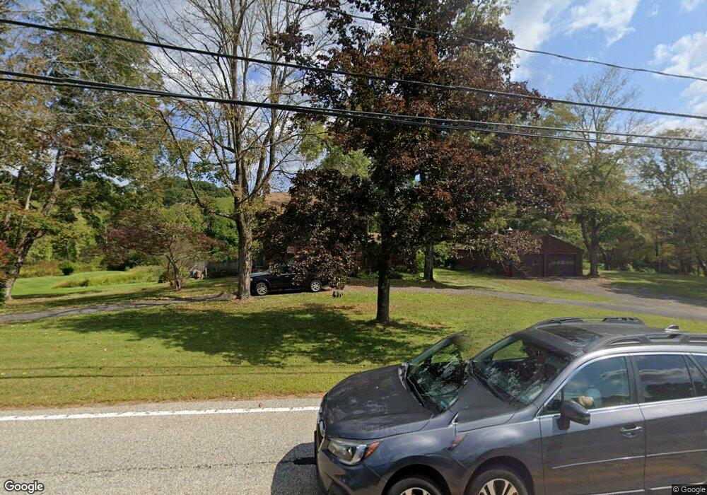 28 Middle Haddam Rd, East Hampton, CT 06424 - photo 1