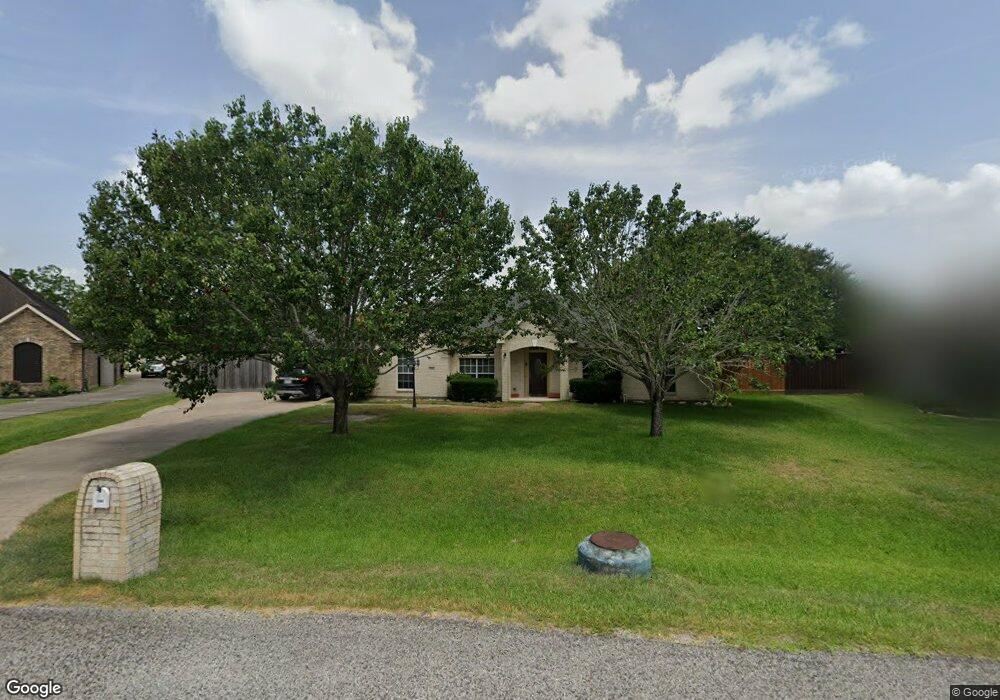 3383 Clearwood Cir, Alvin, TX 77511 - photo 1