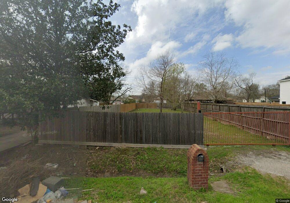 7745 James Franklin St, Houston, TX 77088 - photo 1