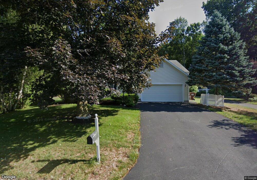 19 Eileen Ln, Glenmont, NY 12077 - photo 1