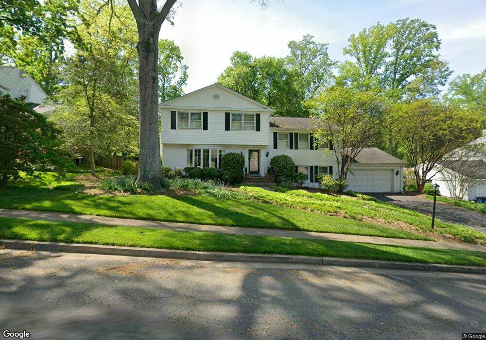 3522 Laurel Leaf Ln, Fairfax, VA 22031 - photo 1