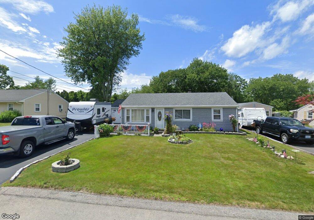 17 Primrose Rd, Bristol, RI 02809 - photo 1
